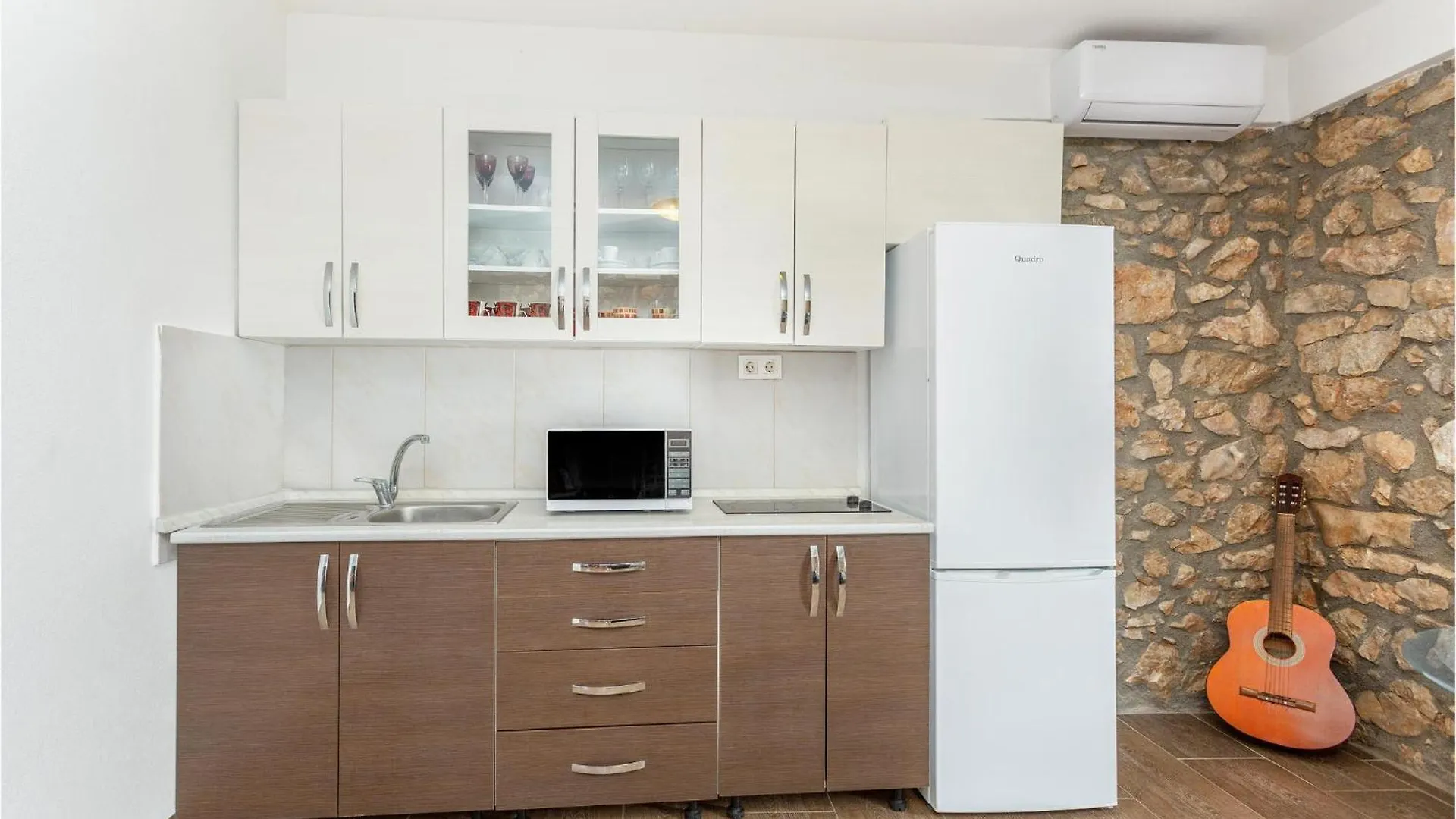 Stunning Home In Sveti Vid Dobrinjski Gostinjac Holiday home