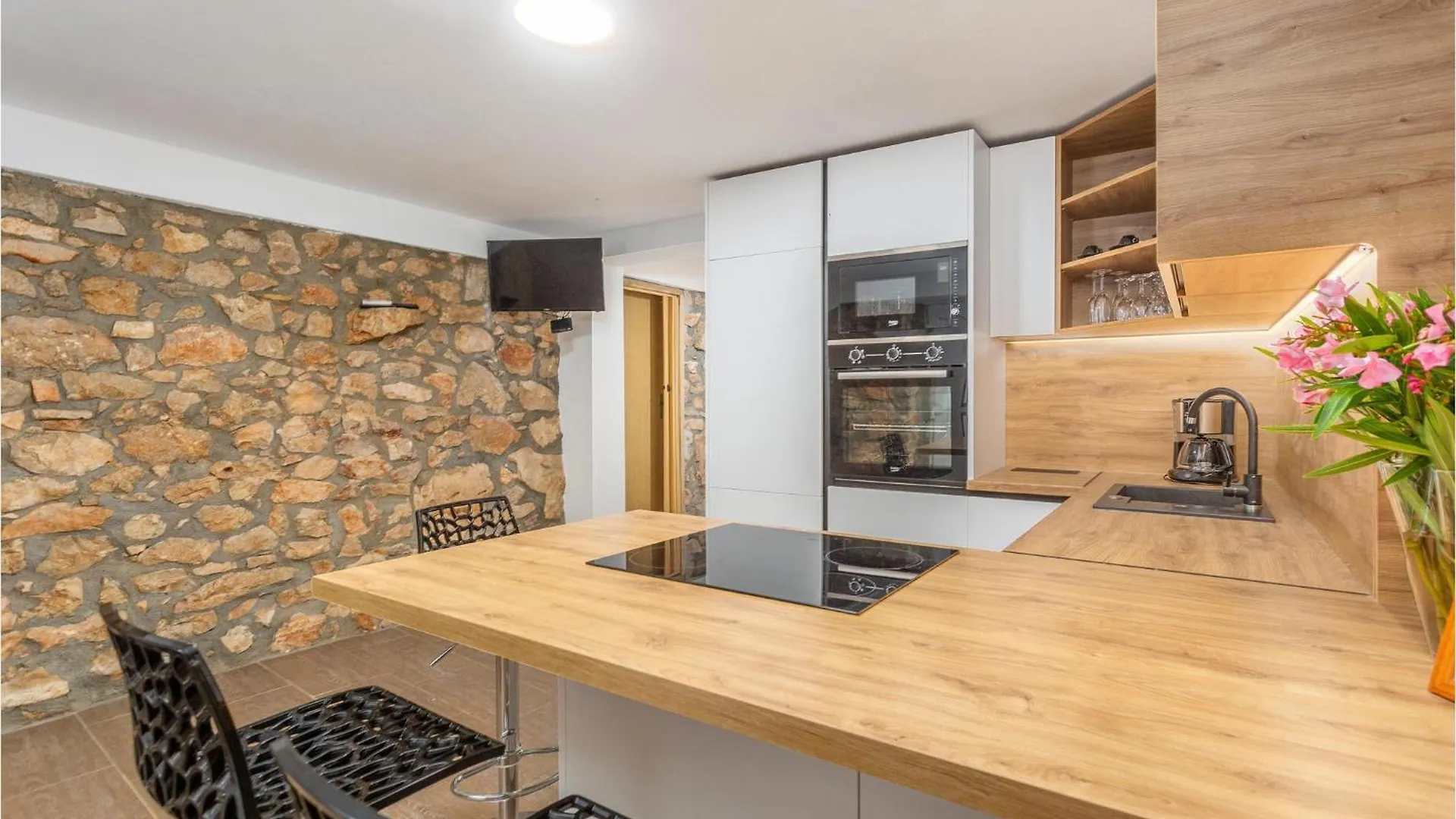 Stunning Home In Sveti Vid Dobrinjski Gostinjac Holiday home