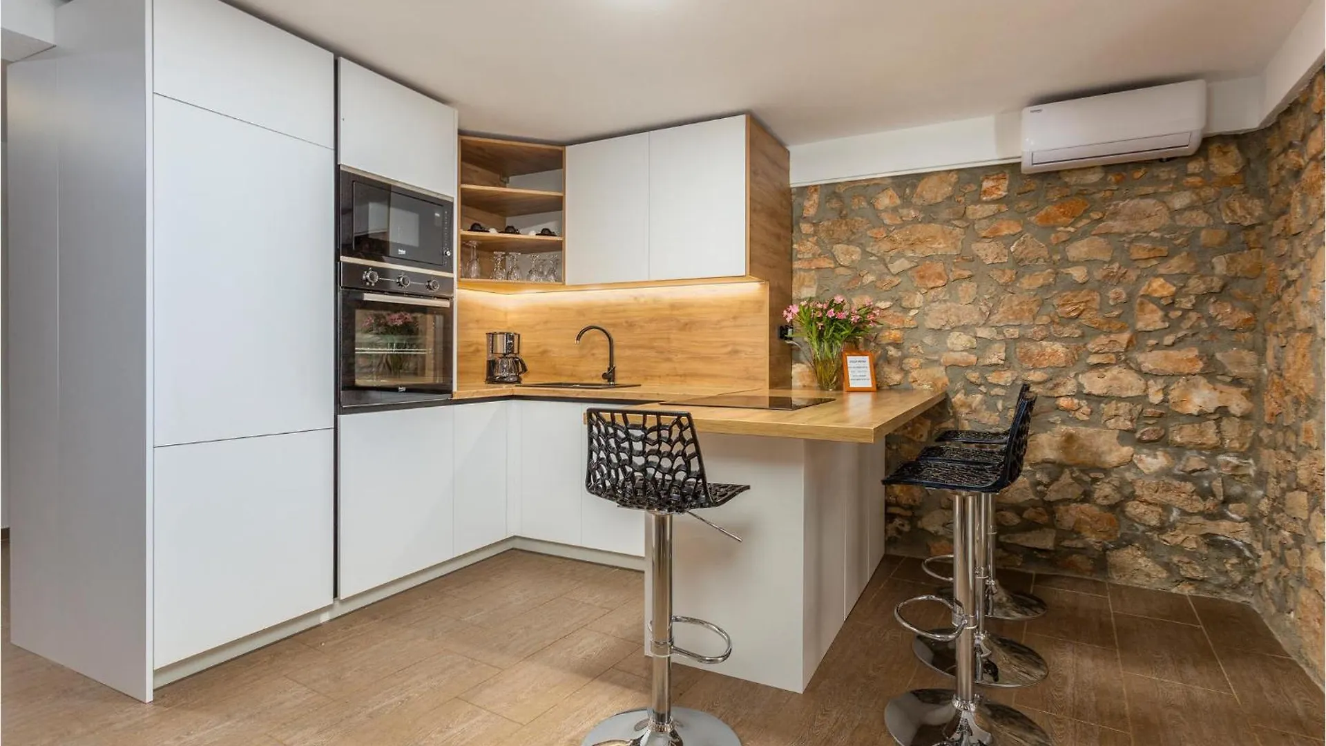 Stunning Home In Sveti Vid Dobrinjski Gostinjac